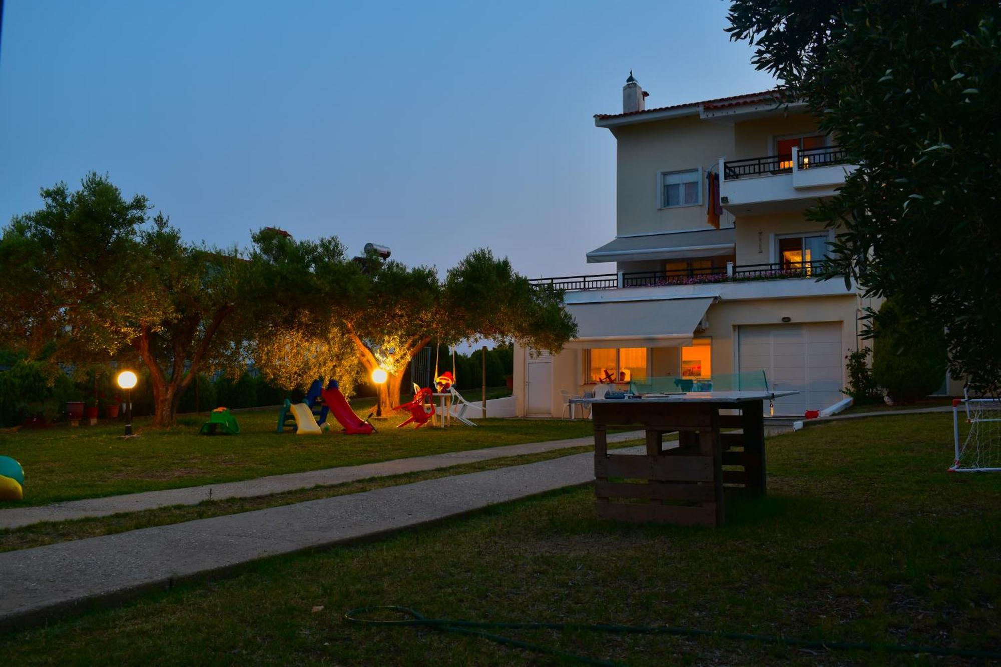 Elegant Maisonettes Elena Nea Poteidaia Exterior foto